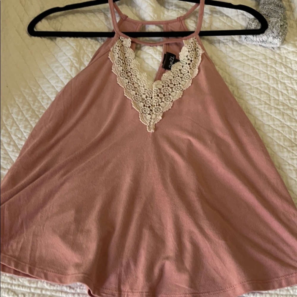 Pink tank top with white lace